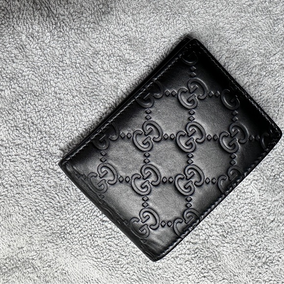 Gucci Other - Gucci Men's Bi Fold Black Wallet